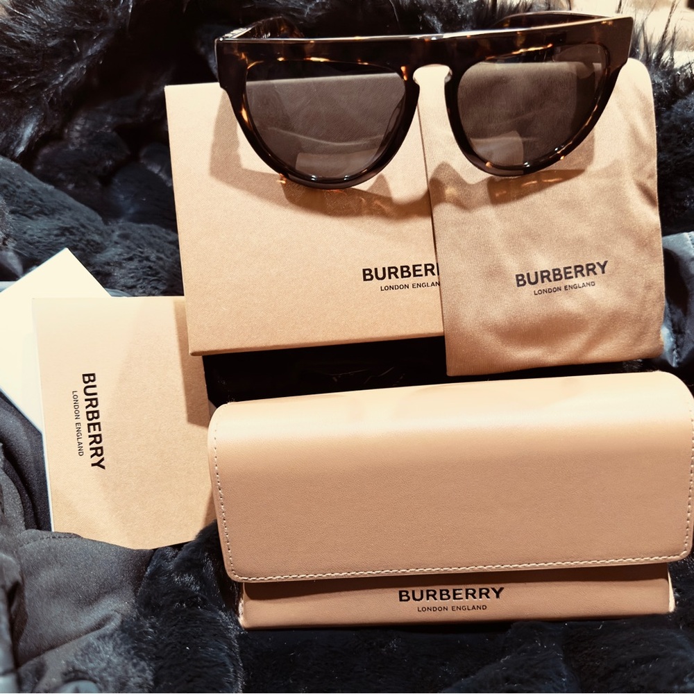 BURBERRY Eyewear tortoiseshell-effect round-frame Sunglasses - Picture 2 of 7